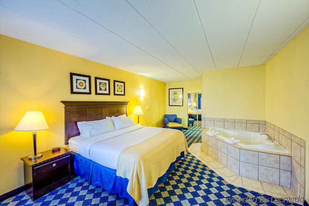 Holiday Inn Columbus North I-270 Worthington 외부 사진